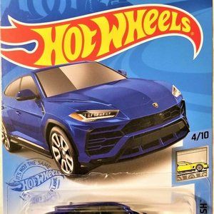 Hot Wheels '17 Lamborghini Urus, [Blue] Factory Fresh 4/10,  64/250